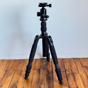 SIRUI T-2204SK Carbon Fiber Tripod
